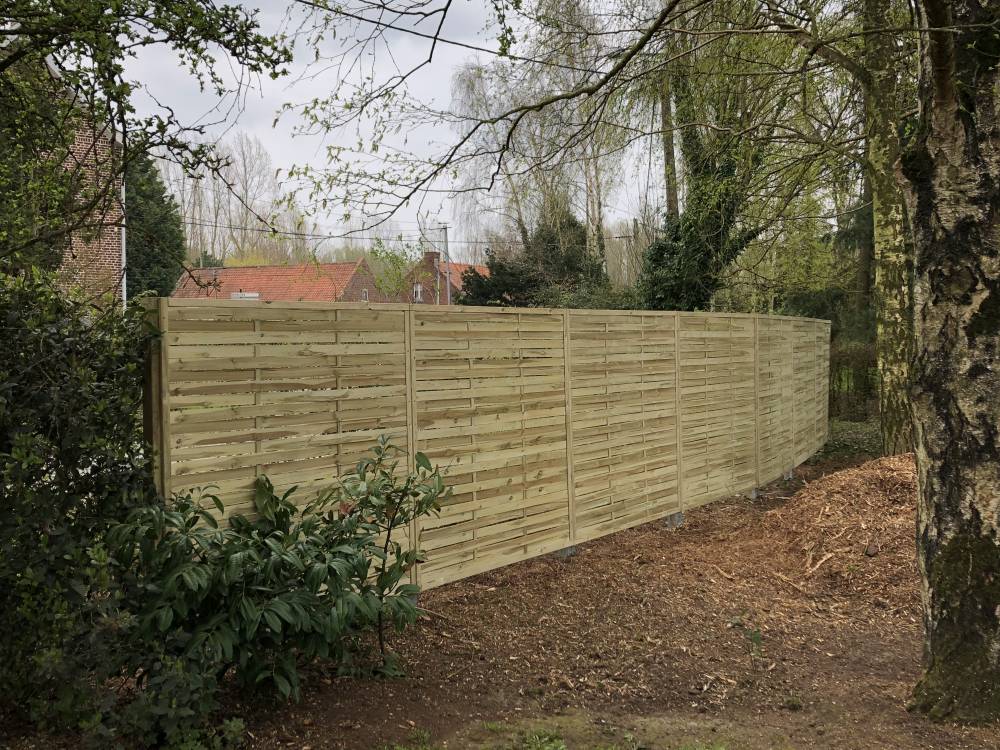 Création d'une clôture en claustra bois sur Fromelles